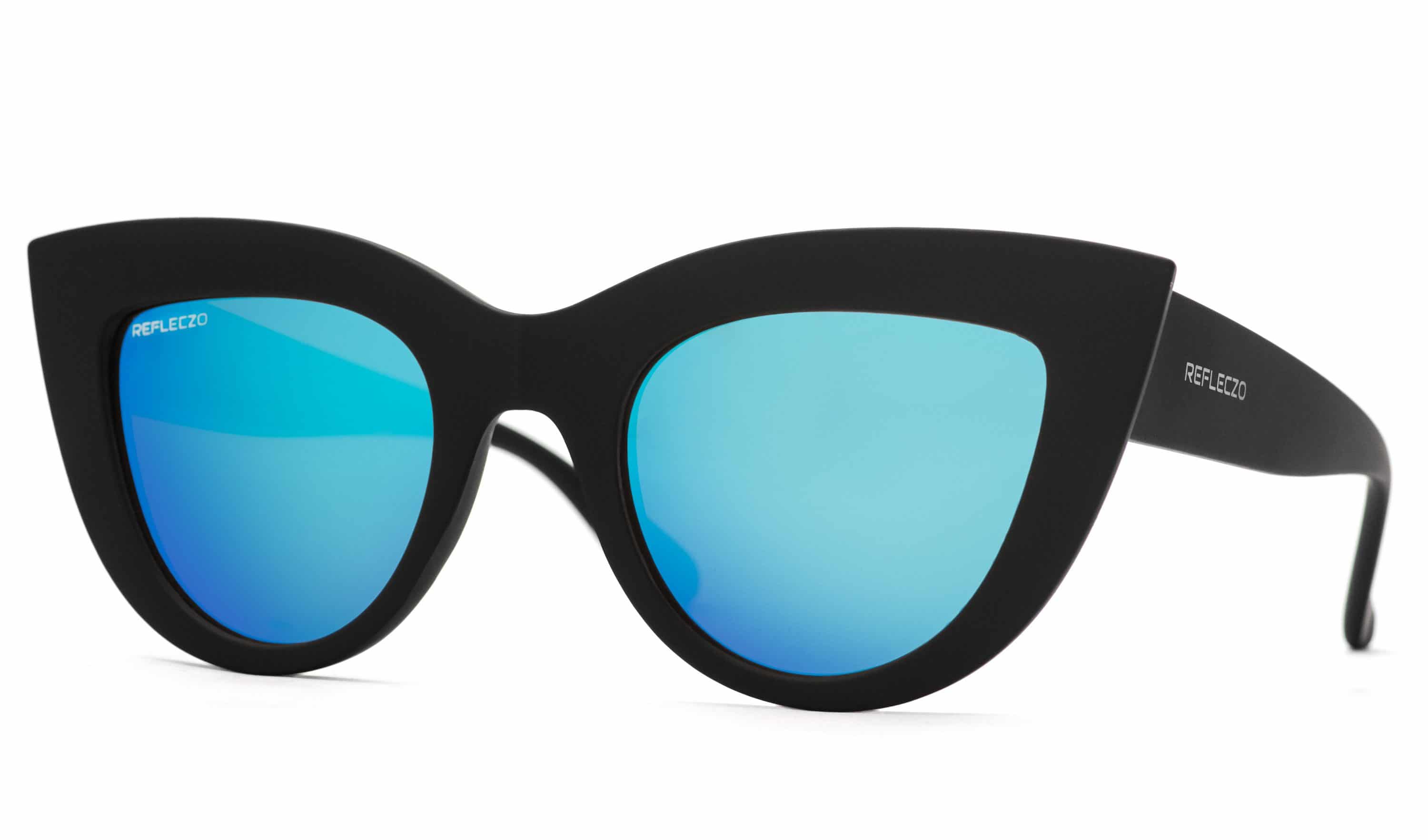 Alternative view of Donna